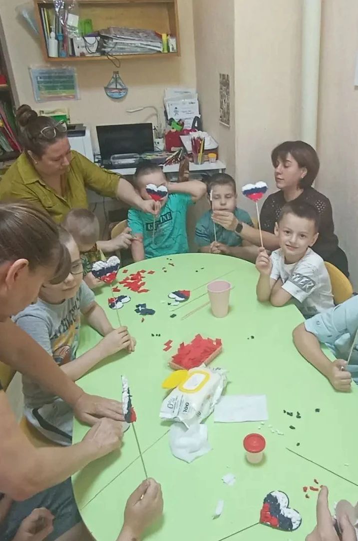 РО ВОРДИ ЛНР присоединилось к Всероссийской акции &laquo;Цвета Родины&raquo;.
